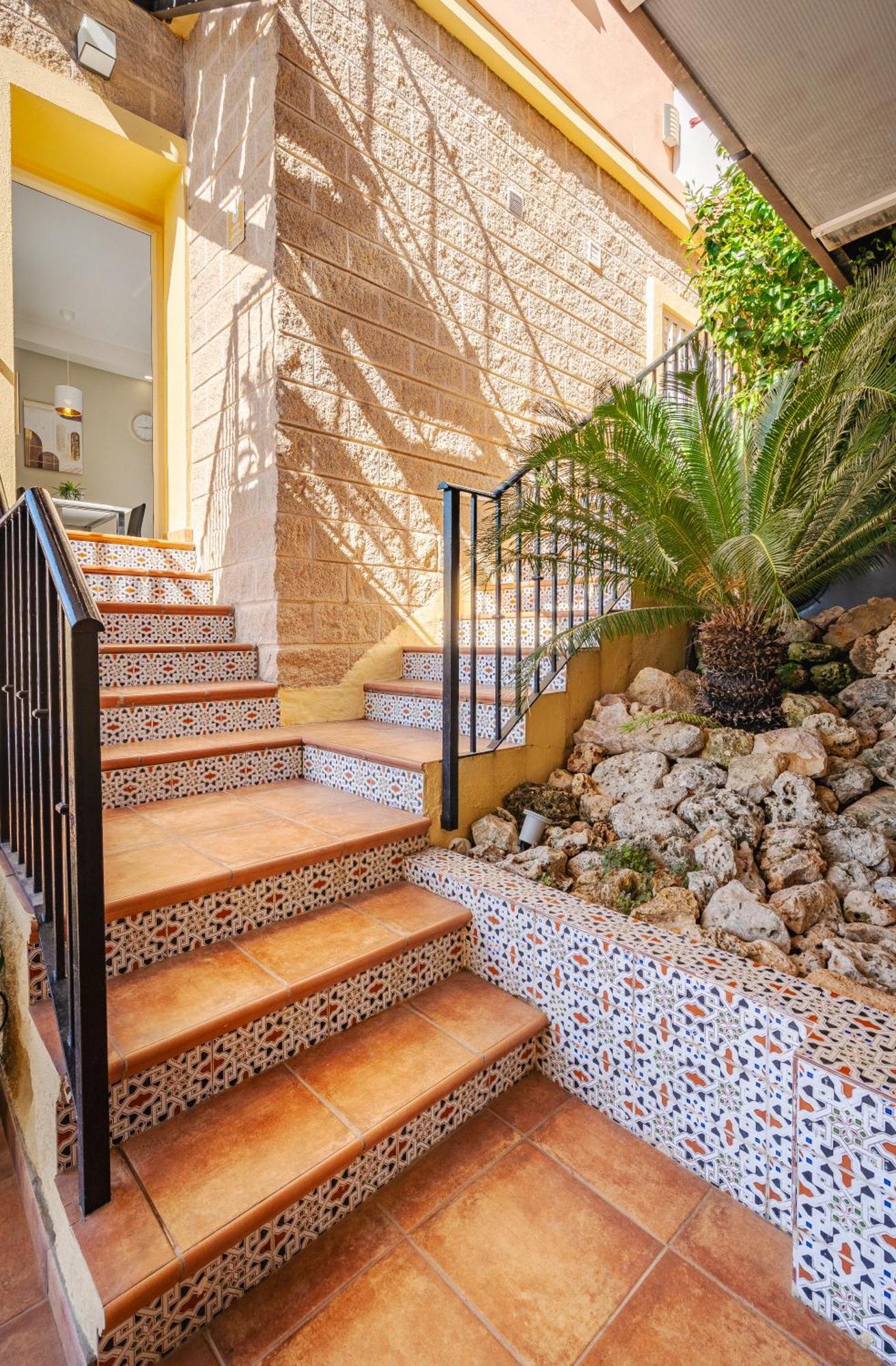 Private Luxurious Hillside Villa With Pool & Sea Views For 8 To 10 Ppl Фуэнхирола Экстерьер фото